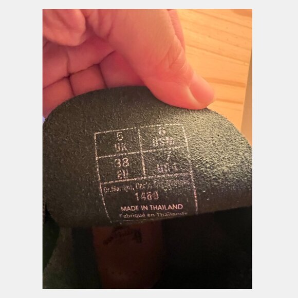 DR MARTENS - 1460 Smooth Leather Lace Up Boots in Green - Picture 7 of 7